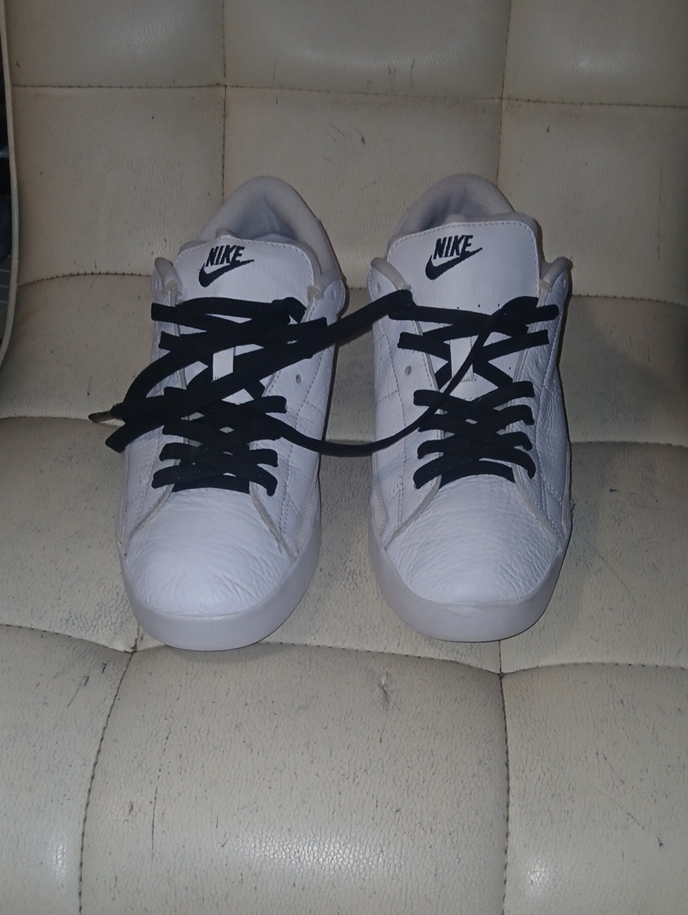 Nike White and Black Leather Low-Top Sneakers